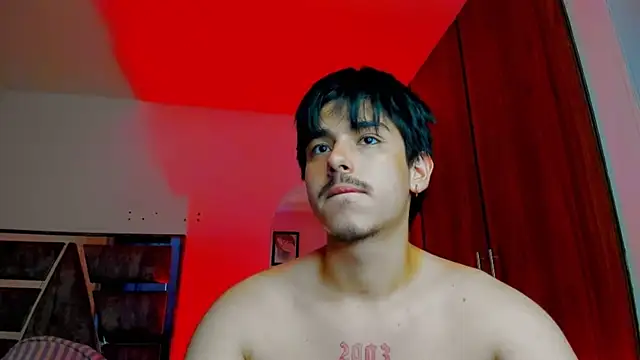 Maximo_Miller webcam