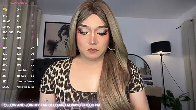 Sensual_Ekang live cam on StripChat