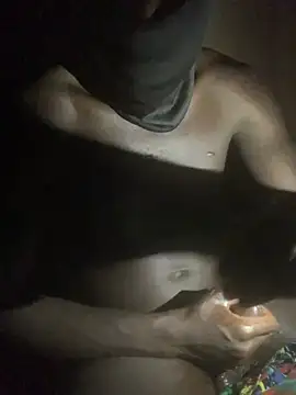 bigjohnson12000 live cam on StripChat