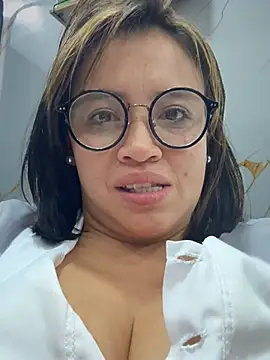 melany-1 (Ask my age) - BIG SQUIRT BABY! let's go 💦💦