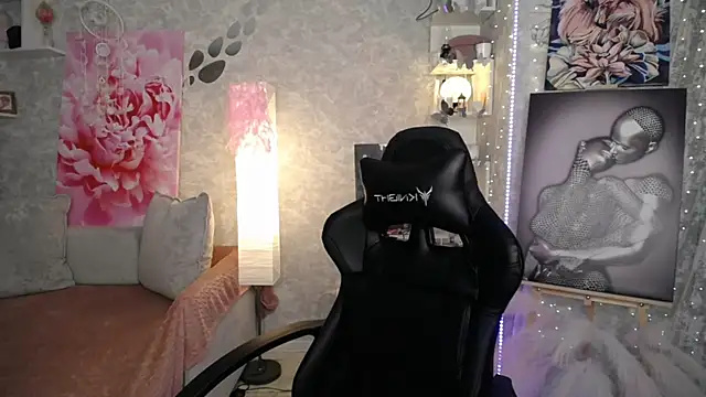 NickyAdamidi webcam