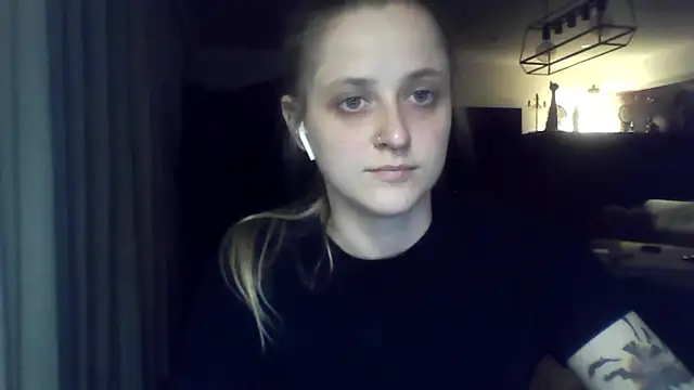 LeaWetGirl webcam