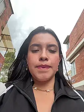 Miss_Bella_Flame webcam
