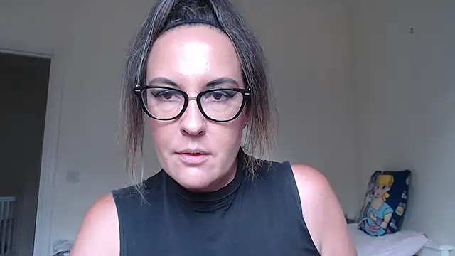 Humiliatrixxxx webcam