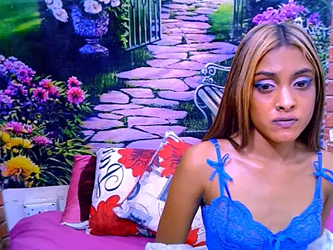 IndianPretty14u2Luv webcam
