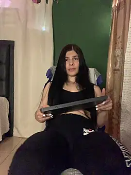 Estefani_32 live cam