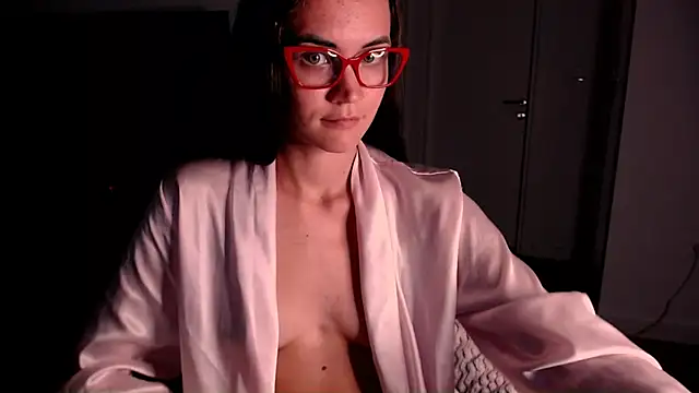 EvelynGG webcam