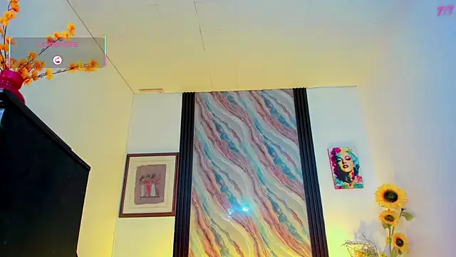katha_Crawford webcam