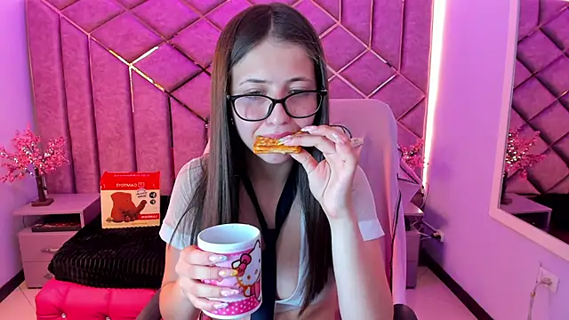 sarah_sweett_ webcam