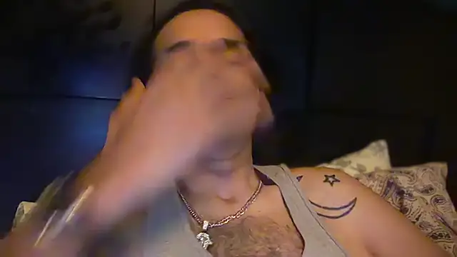 icebergslim281 live sex cam