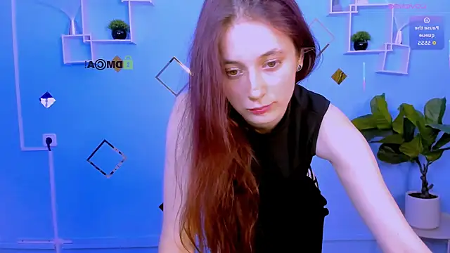 nami_glow webcam