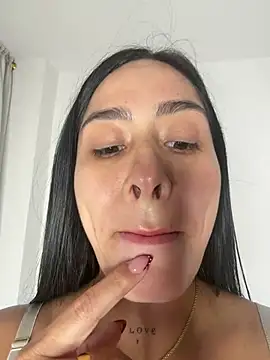 MoraFit_ live sex cam