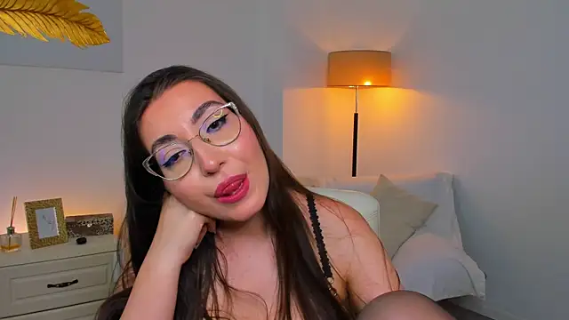 Kylie_Kathy live cam on StripChat