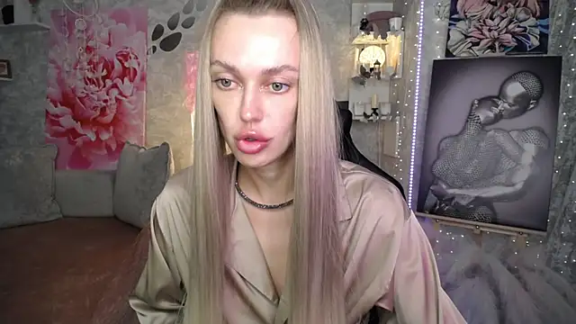 nickyadamidi (F young) - 💋Give me the best compliment!