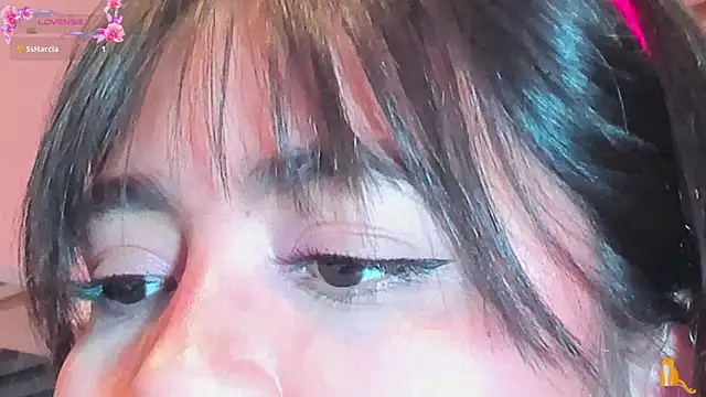KimDevinne webcam