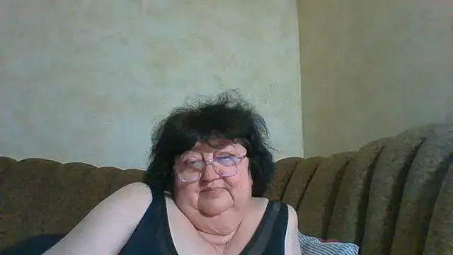 MilaSky5303 live cam on StripChat