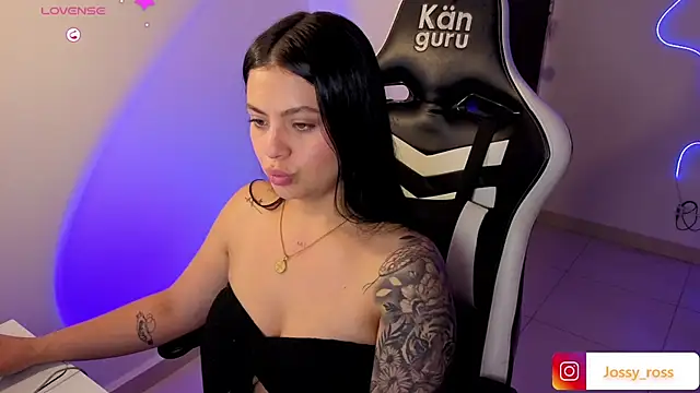 Victoryyy_ live cam on StripChat