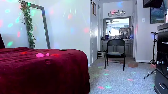 yiauana live webcam show