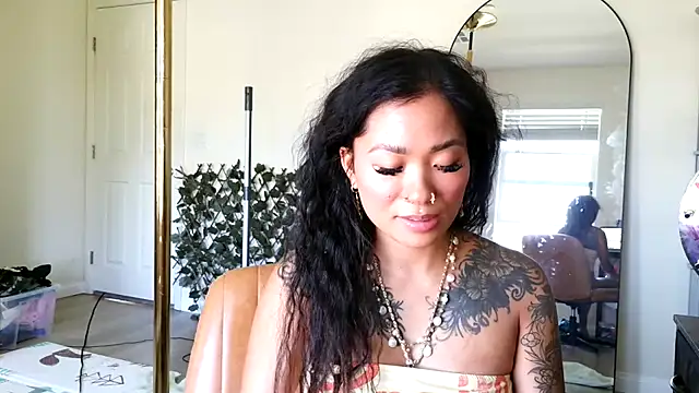 maciixbby live webcam show