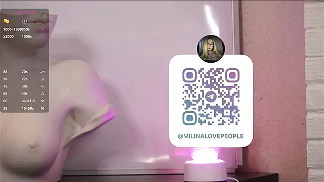 JanineFlosi live sex cam