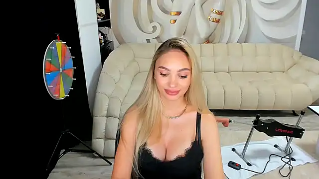 HaleySweet18 webcam