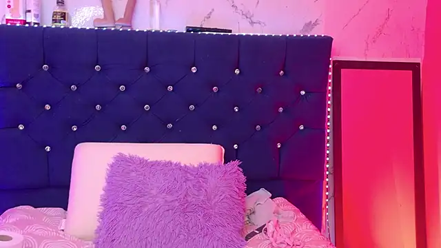 Dakotaa_Johnson webcam