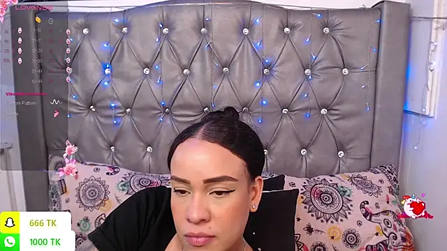 LAILAGUMMY live cam on StripChat