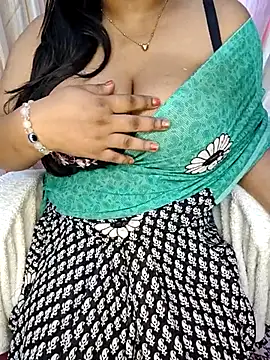 Curvy_Pooja webcam