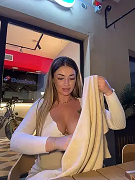 isabellaetthan (F young) - TeasePussyWithFinger+:gift:4LT