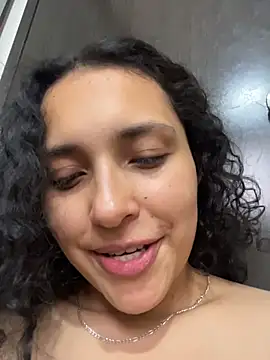 lucy_marin (F young) - remove panties