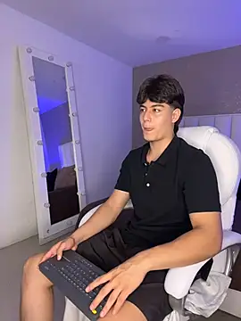 MaxCruz_