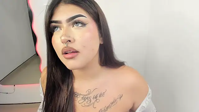 hollycute__