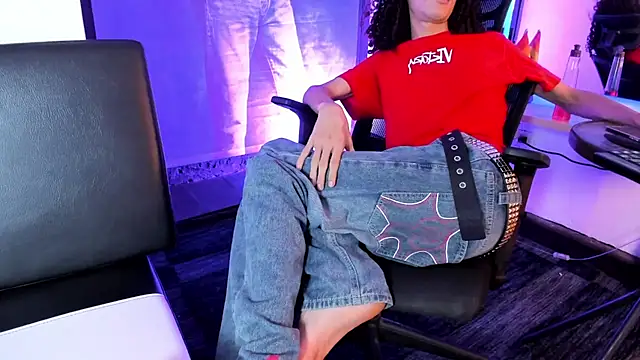 anddy_hugecock live sex cam