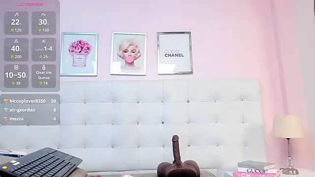 SophiaScottX webcam