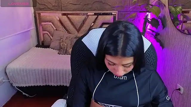 Canela_savagee_ webcam