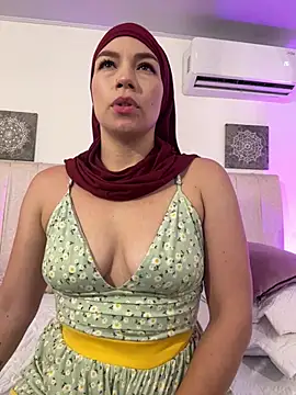 aisha_vs live webcam show