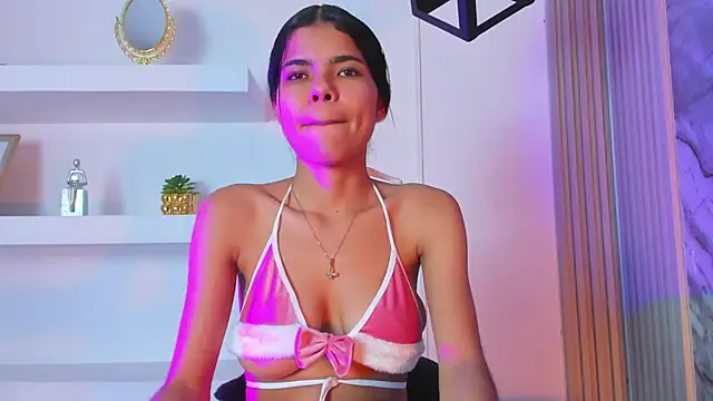 IsabellaMonet live webcam