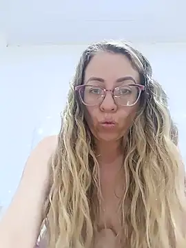 miss_hanna07 live cam on StripChat