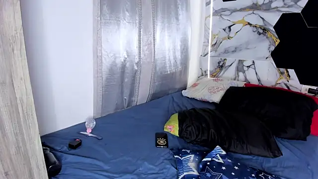 goldendesirexx (M twink) - Sexy dance!