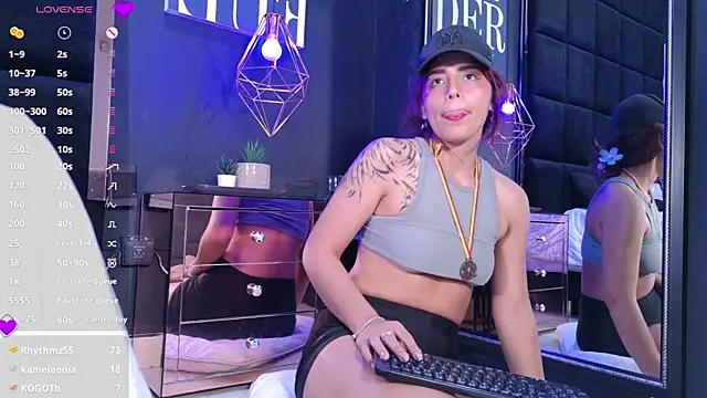 AmyyScott live cam on StripChat