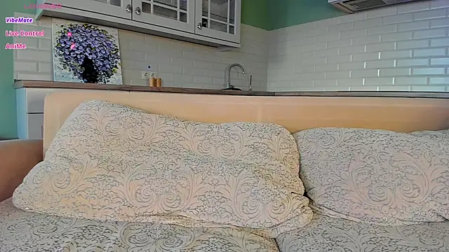 UWU_flower live webcam show