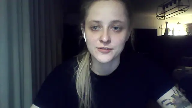 LeaWetGirl webcam