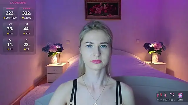 Julie_Blaze webcam