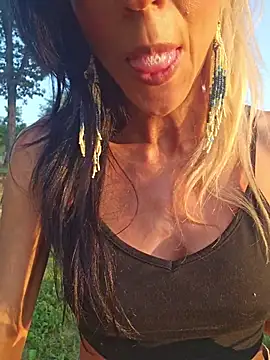 lil_jiggly live webcam show