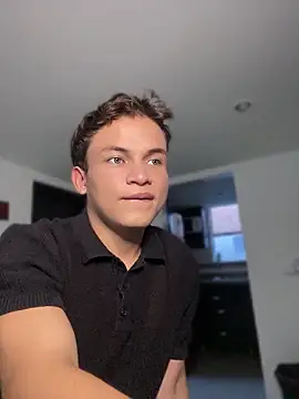 _Leo_Boy webcam