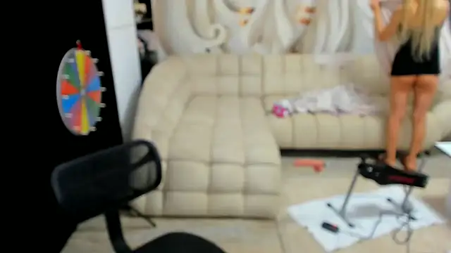 HaleySweet18 webcam