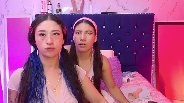 Dakotaa_Johnson webcam