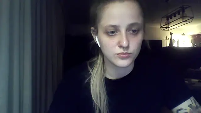 LeaWetGirl webcam