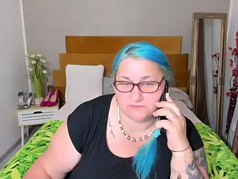 Sugarmommy_69X webcam