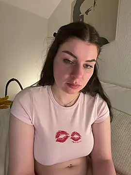 EllyNora webcam